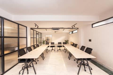 Minimalist Poshtel & Suites — meeting & event spaces