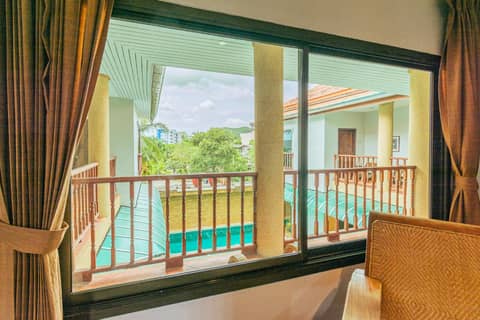Evergreen boutique Hua Hin — balance & terrace