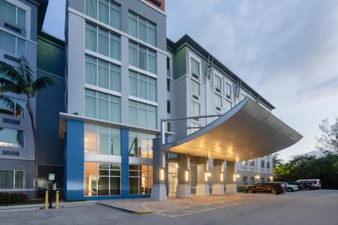 Holiday Inn Express Miami Airport-Blue Lagoon Area by IHG — photo 7