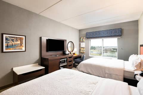Hampton Inn Buffalo - Amherst — hotel room