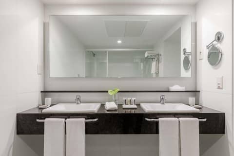 Hilton Copacabana Rio de Janeiro — bathroom