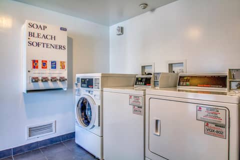 Motel 6 Buffalo NY Airport Williamsville — photo 9
