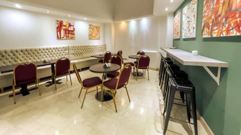 Hotel HR Plaza Luxor — dining