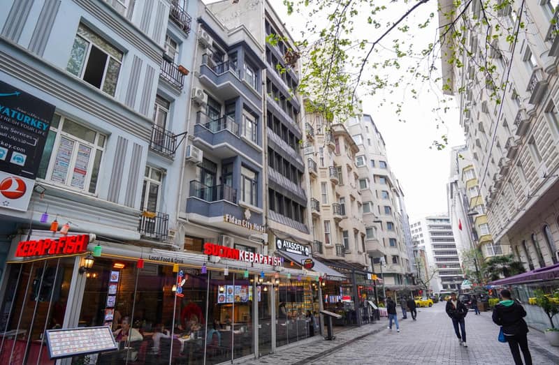 Fidan City Hotel — building