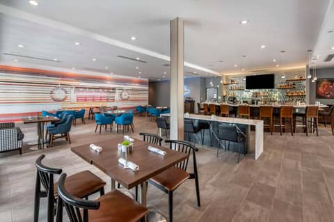 Cambria Hotel Nashville Airport — photo 4