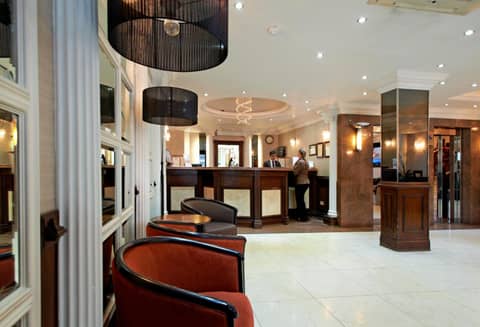 Royal Eagle Hotel — hotel reception