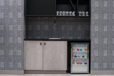 Courtyard by Marriott Calgary Downtown — photo 5