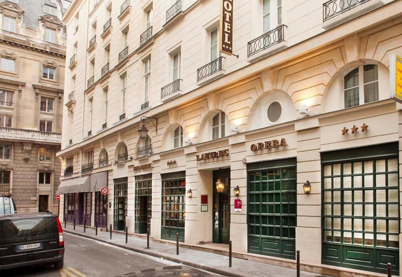 Hotel Lautrec Opera — building