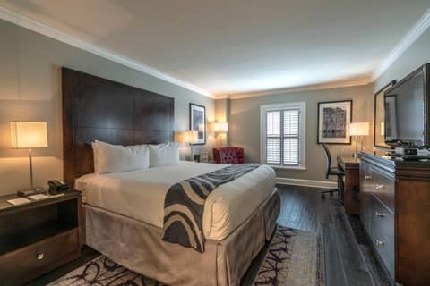 Hotel Le Marais — hotel room