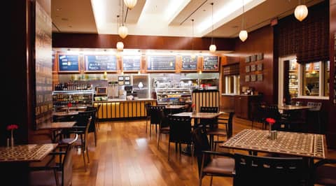Signature Rental by Owner Direct — dining