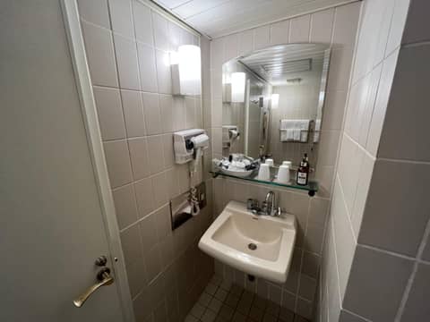 Jasmac Plaza Hotel — photo 3