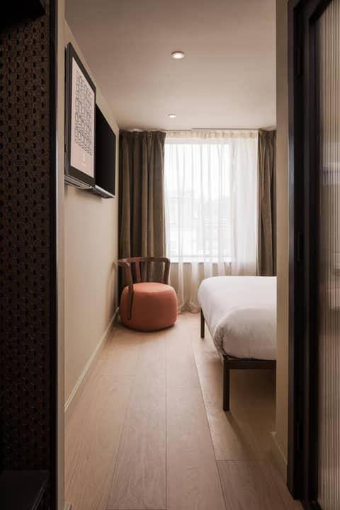 Central Park Hotel — hotel room