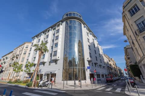 Goldstar Appartements Nice — photo 9