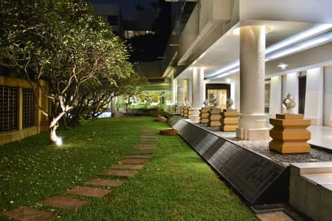 Rama Gardens Hotel Bangkok — other