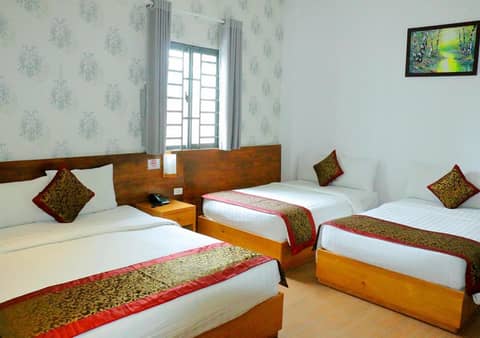 Khách sạn Phố Ngọc — hotel room