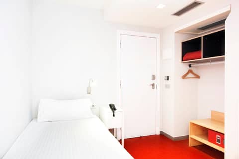 Ciutat Vella — bedroom