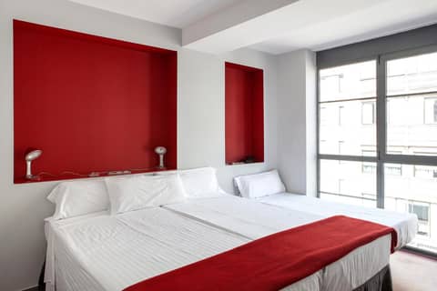 Ciutat Vella — bedroom