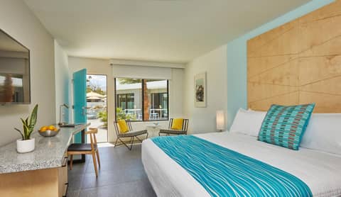 Twin Palms Resort - A Gay Men's Resort — hotel room