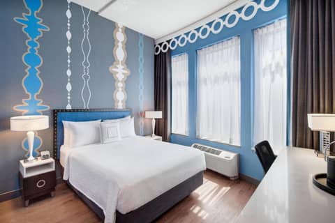 Fairfield Inn and Suites Chicago Downtown/ Magnificent Mile — photo 9
