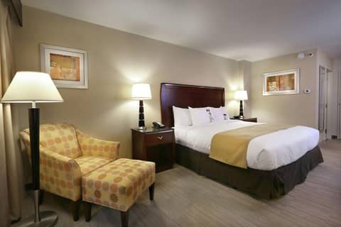 DoubleTree by Hilton Hotel Denver - Thornton — photo 2