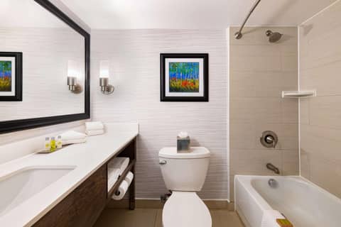 DoubleTree by Hilton Hotel Denver - Thornton — photo 8