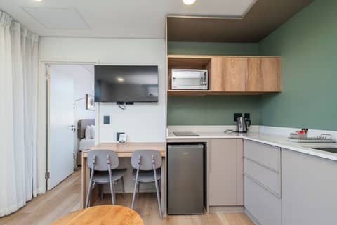 Habitat Aparthotel by Totalstay — photo 3