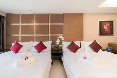 Furama Silom Hotel — hotel room