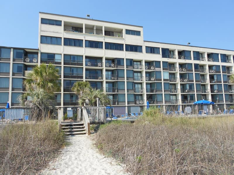 Ocean Club Resort Myrtle Beach a Ramada by Wyndham — building