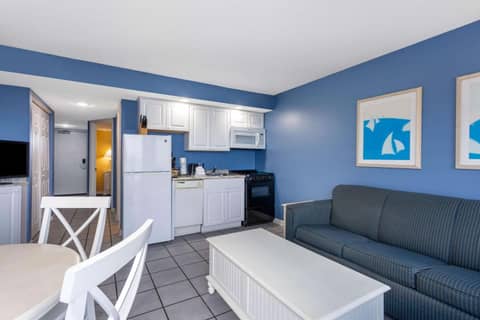 Ocean Club Resort Myrtle Beach a Ramada by Wyndham — photo 9