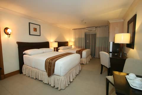 Crown Regency Suites Mactan — photo 9
