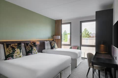 Monet Garden Hotel Amsterdam — hotel room