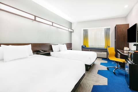 Microtel Inn & Suites by Wyndham Austin Airport — photo 2
