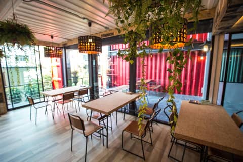 Sleep Box Hotel Sukhumvit 22 — photo 7