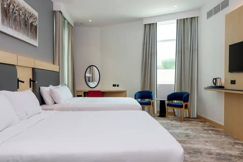 Holiday Inn Express Dubai Airport by IHG — hotel room