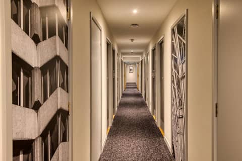 President Hotel — meeting room