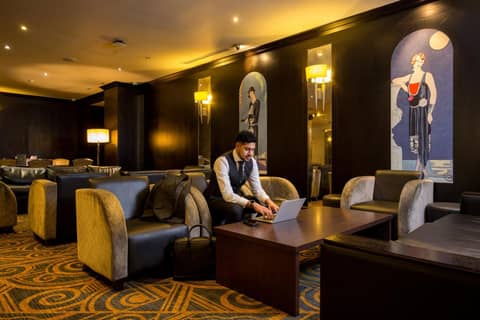 President Hotel — hotel reception